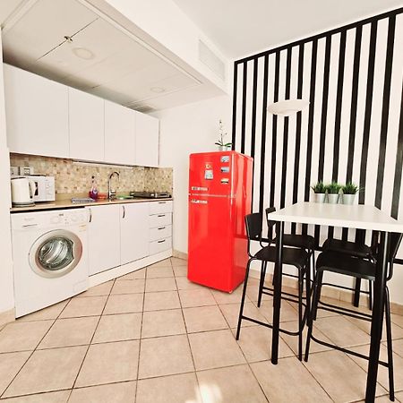 Go To Apartments In Leonardo بات يام المظهر الخارجي الصورة
