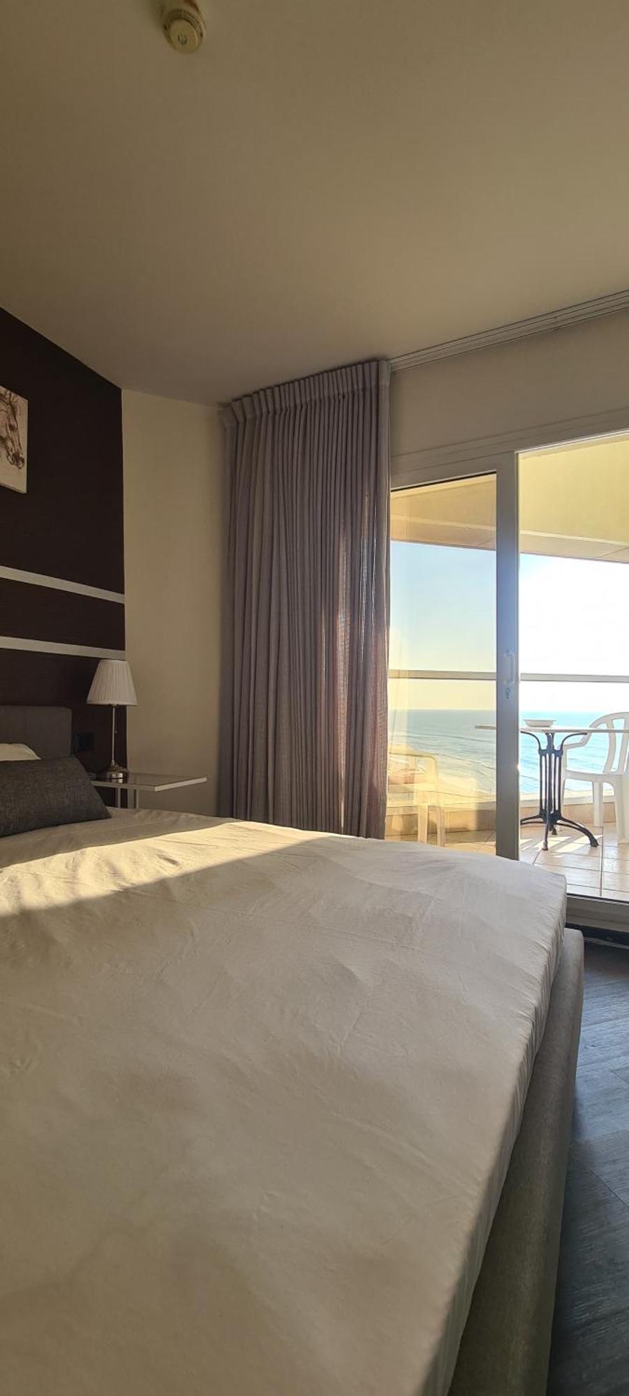 Go To Apartments In Leonardo بات يام المظهر الخارجي الصورة