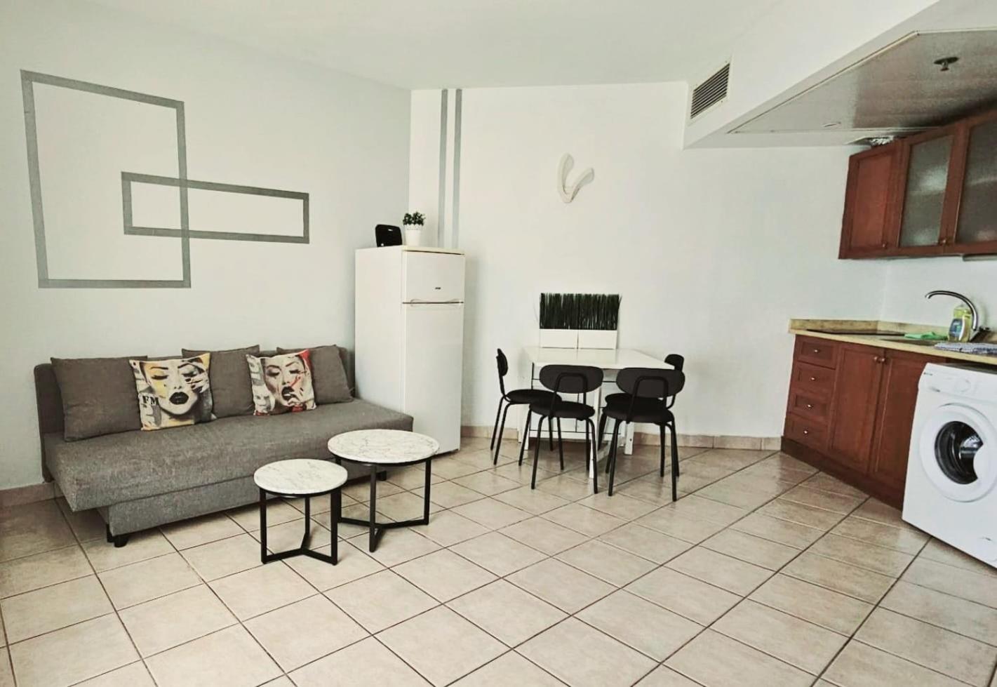 Go To Apartments In Leonardo بات يام المظهر الخارجي الصورة